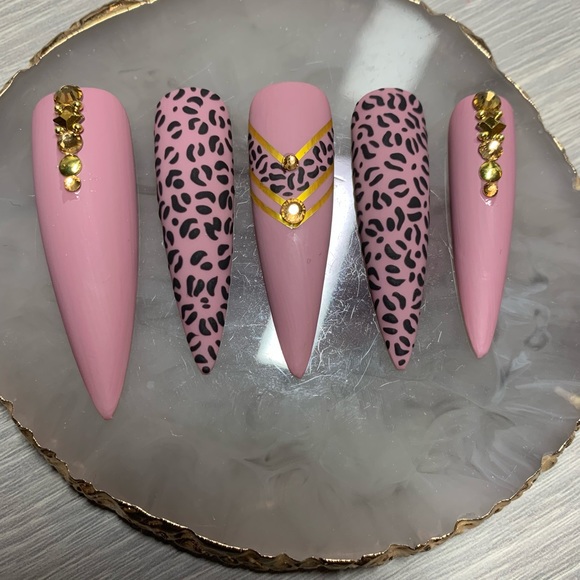Handmade Luxury Press on Nails - Picture 2 of 5